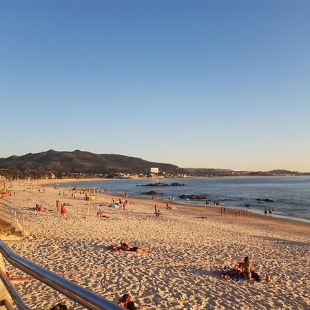 Atico En La Playa De Samil Apartment Vigo Bagian luar foto